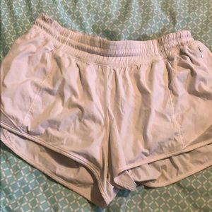 lululemon tracker shorts size 8